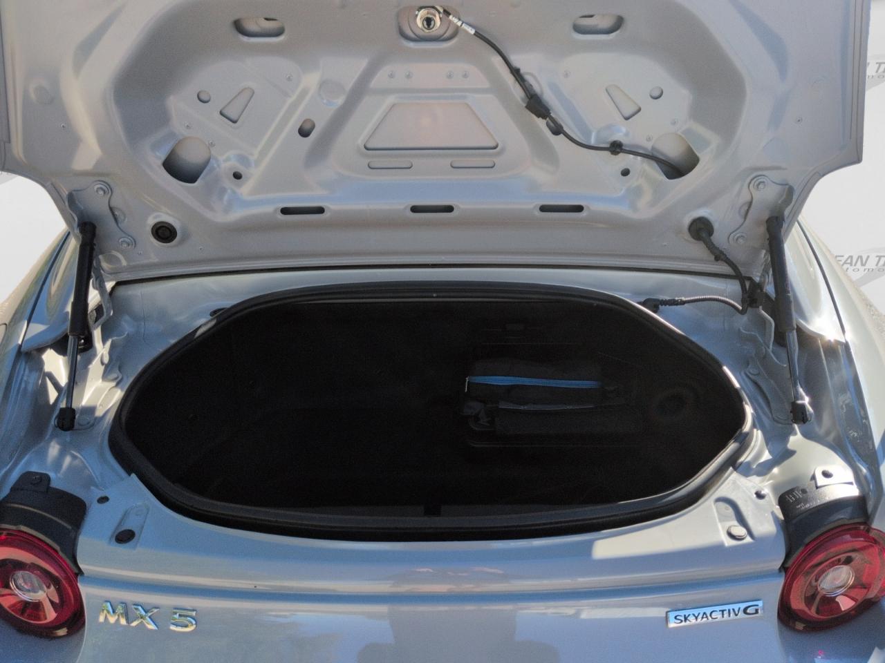 Mazda MX-5 Miata RF Grand Touring Auto 2026