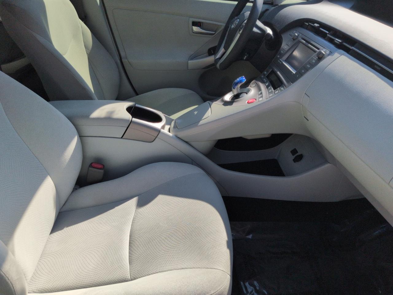 Toyota Prius  2014
