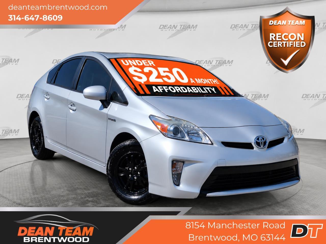2014 Toyota Prius 5DR HB THREE