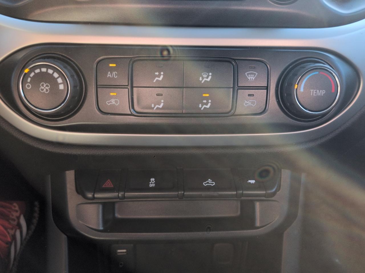 Chevrolet Colorado 4WD Crew Cab 140.5" LT 2016