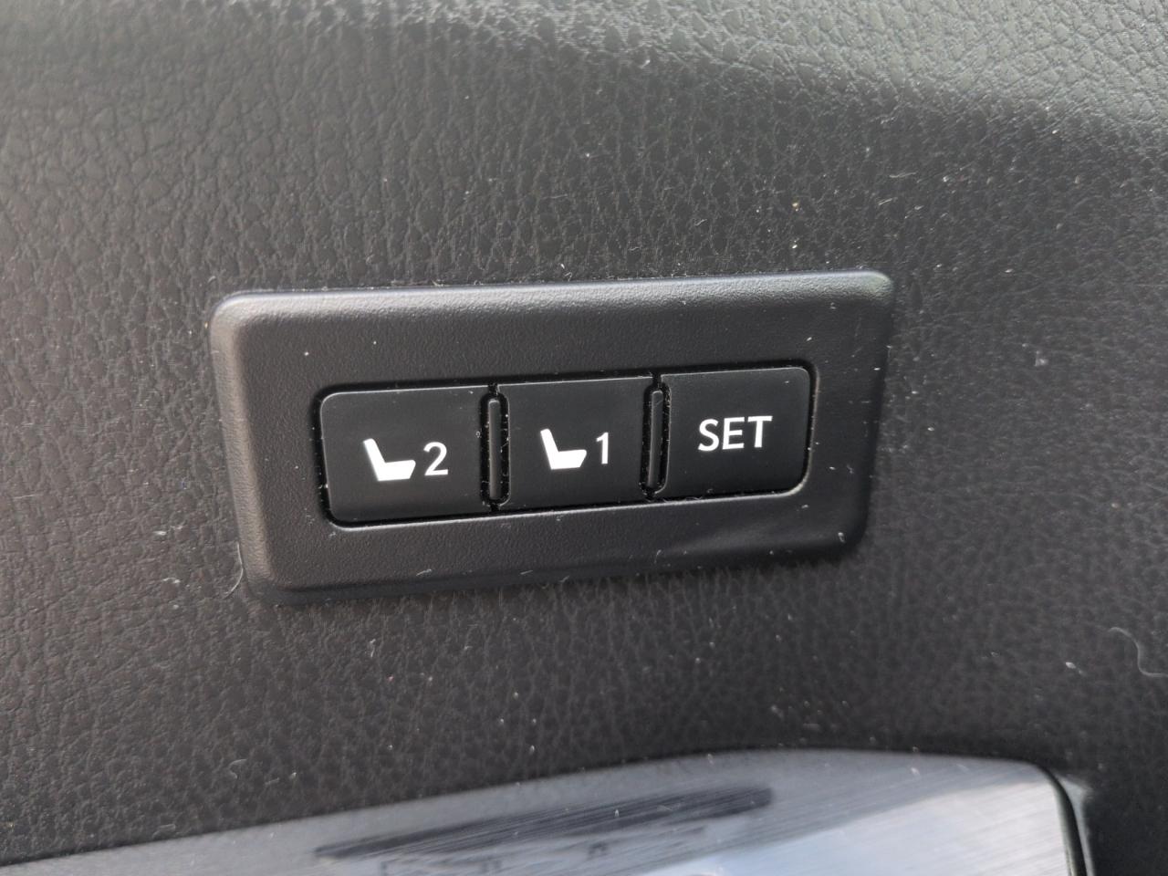 Toyota RAV4 Hybrid Limited AWD 2017