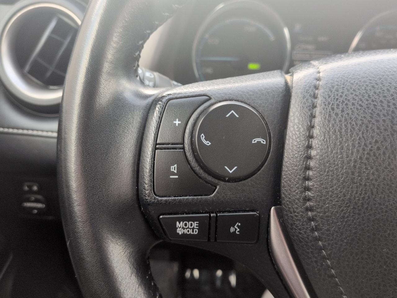 Toyota RAV4 Hybrid Limited AWD 2017