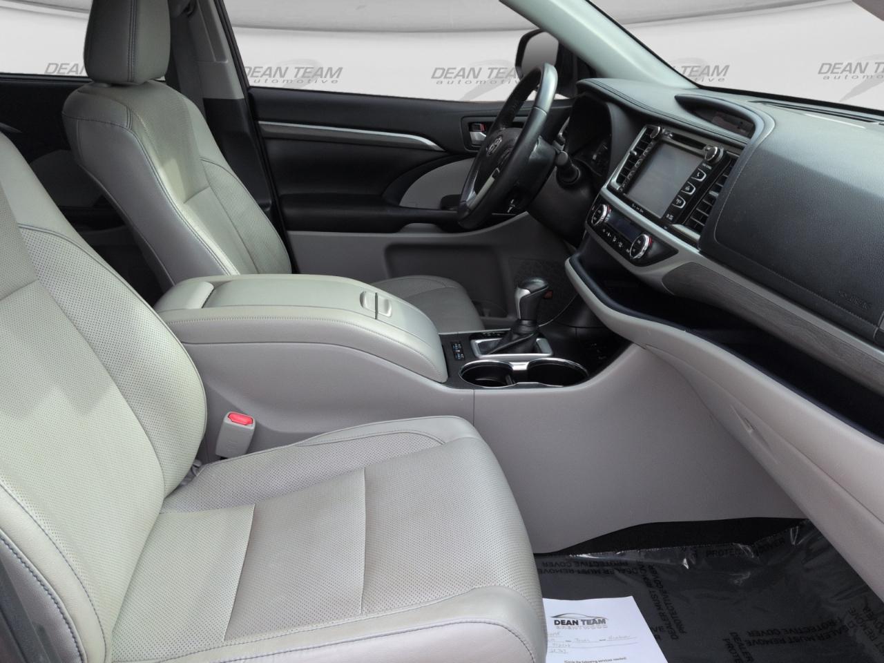 Toyota Highlander  2019