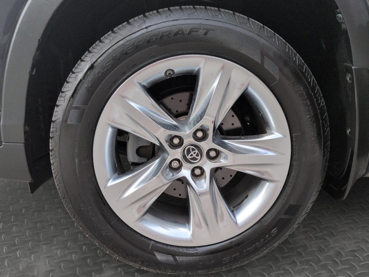 Toyota Highlander  2019
