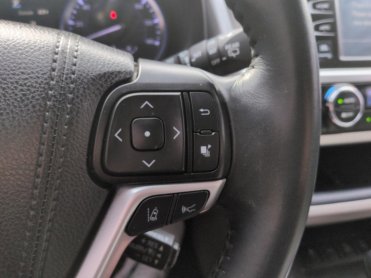 Toyota Highlander  2019