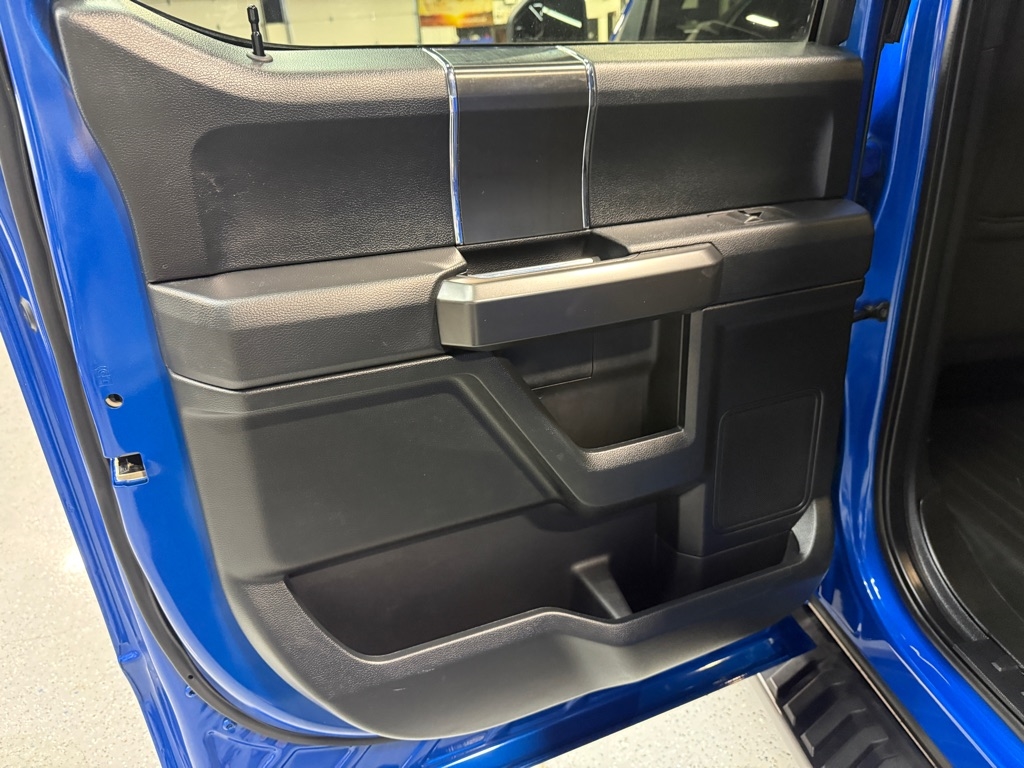 2020 Ford F-150 XLT photo 3