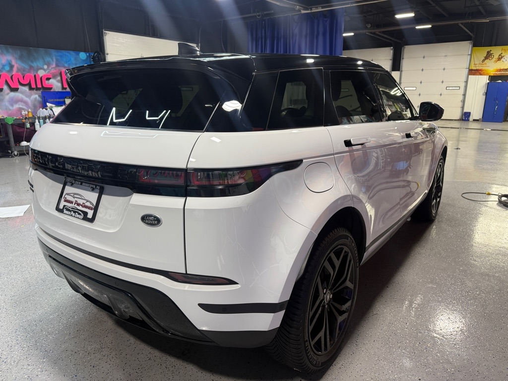 2020 Land Rover Range Rover Evoque SE photo 7
