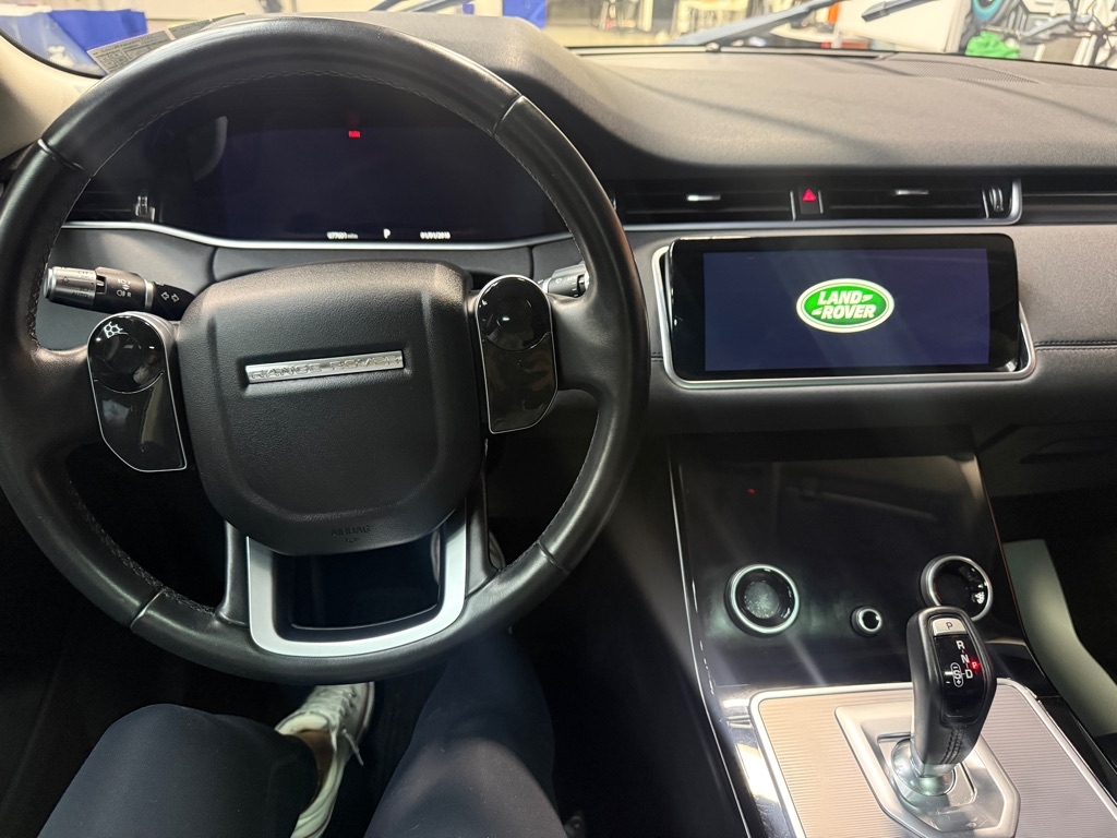 2020 Land Rover Range Rover Evoque SE photo 13