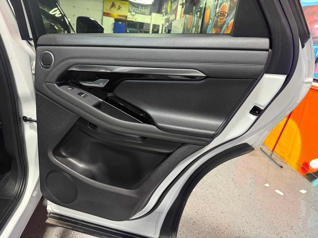 2020 Land Rover Range Rover Evoque SE photo 19