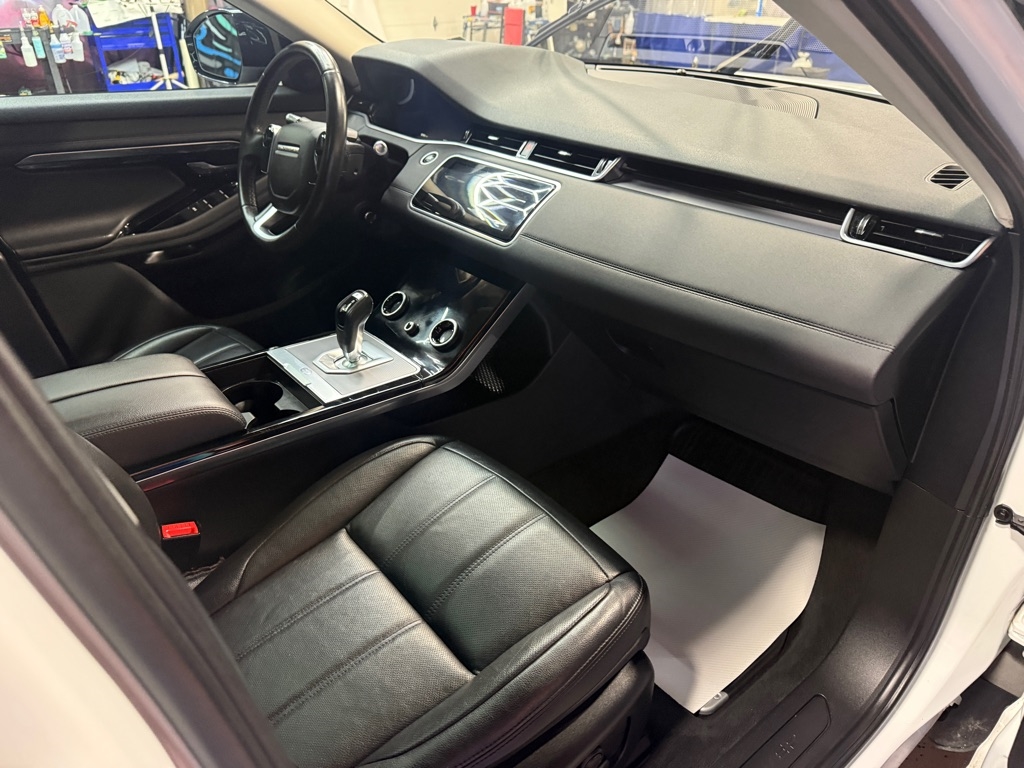 2020 Land Rover Range Rover Evoque SE photo 20