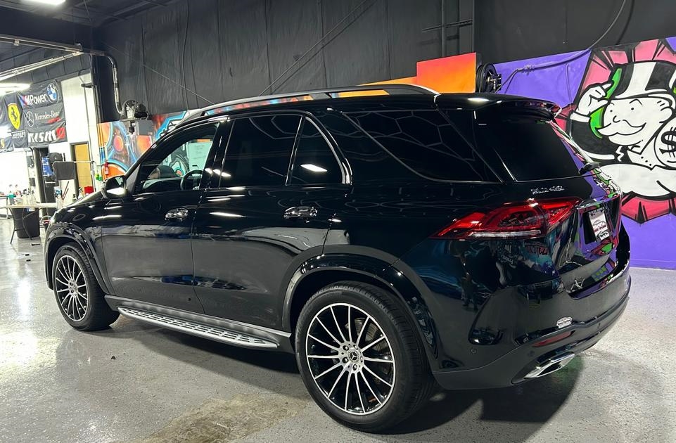 2022 Mercedes Benz GLE 450 4MATIC photo 3