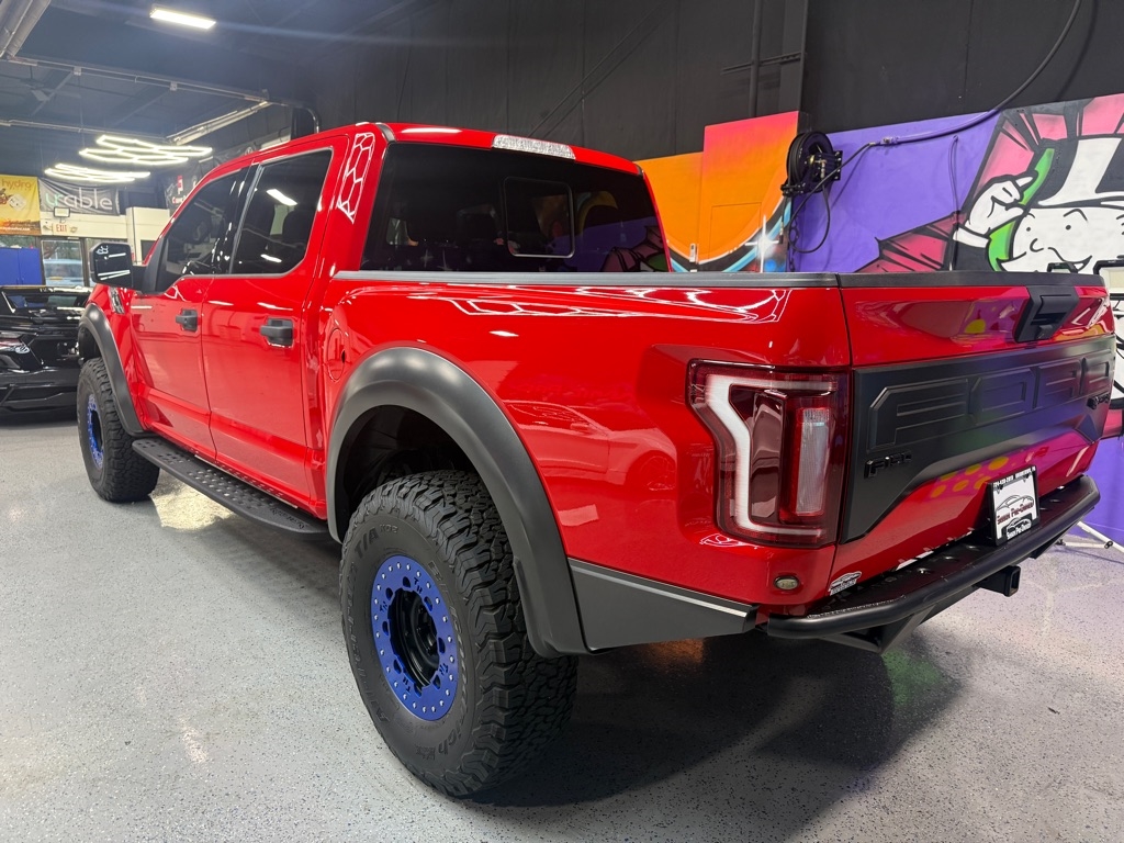 2018 Ford F-150 Raptor photo 2