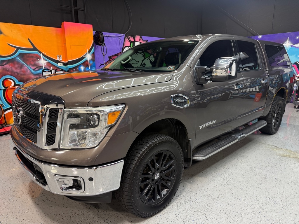 2017 Nissan Titan SL