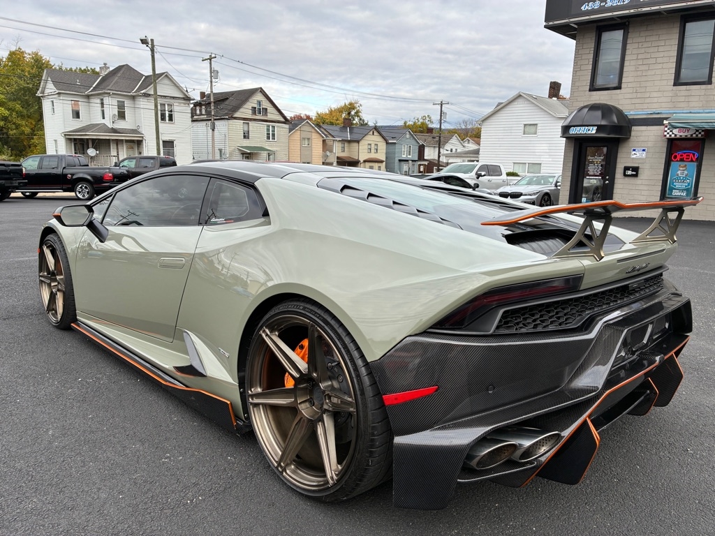 Lamborghini Huracan LP610-4 Coupe 2015 Lamborghini Huracan LP610-4 Coupe 2015