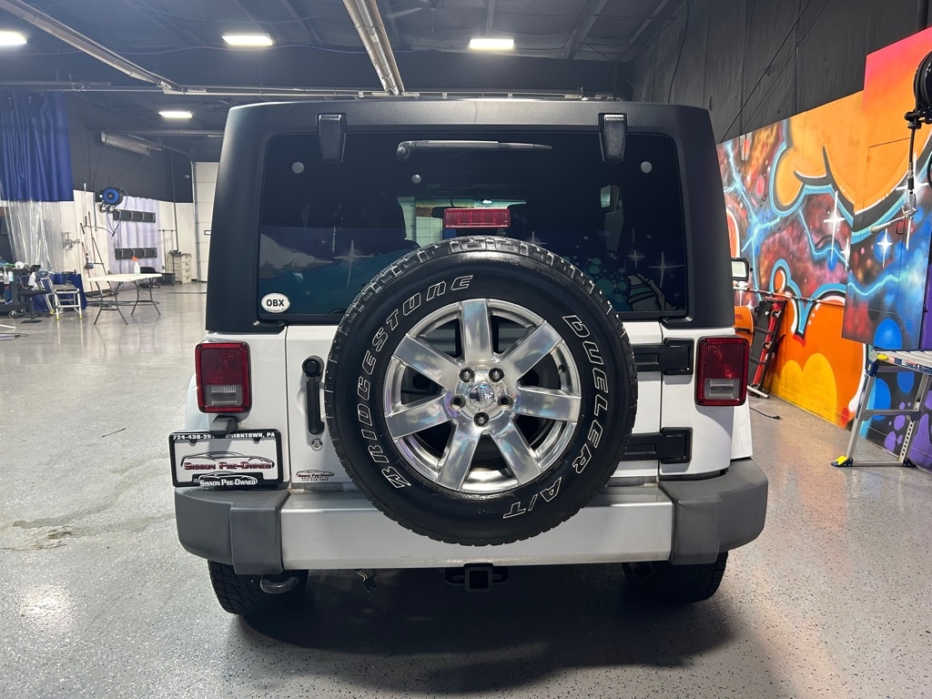 2013 Jeep Wrangler Unlimited Rubicon High Tide photo 4