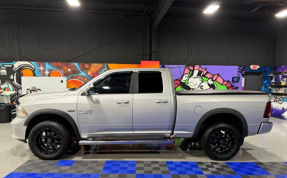 2013 Ram 1500 Sport photo 2