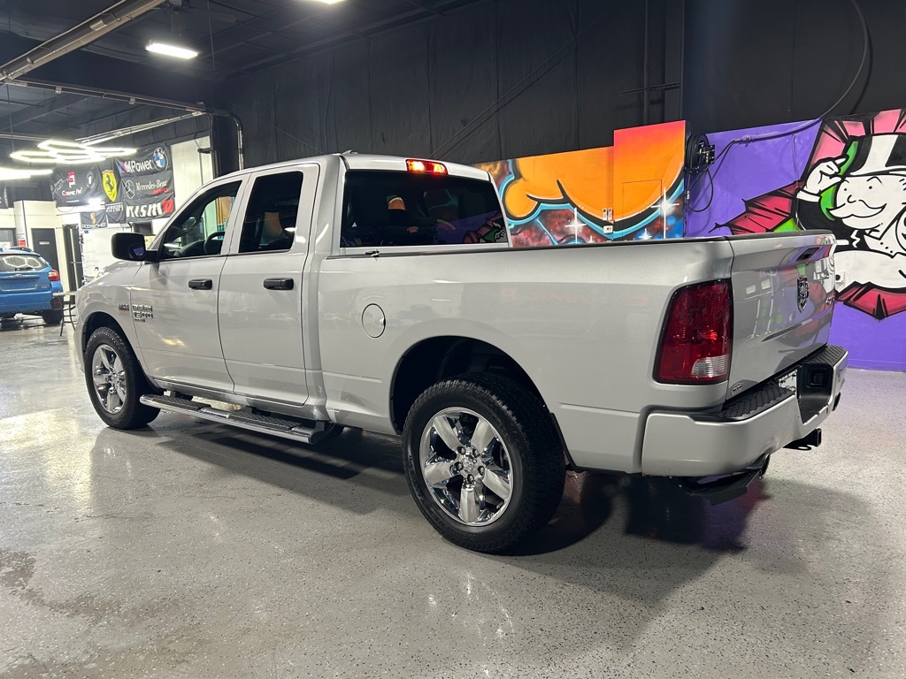 2019 Ram 1500 Classic Express photo 3