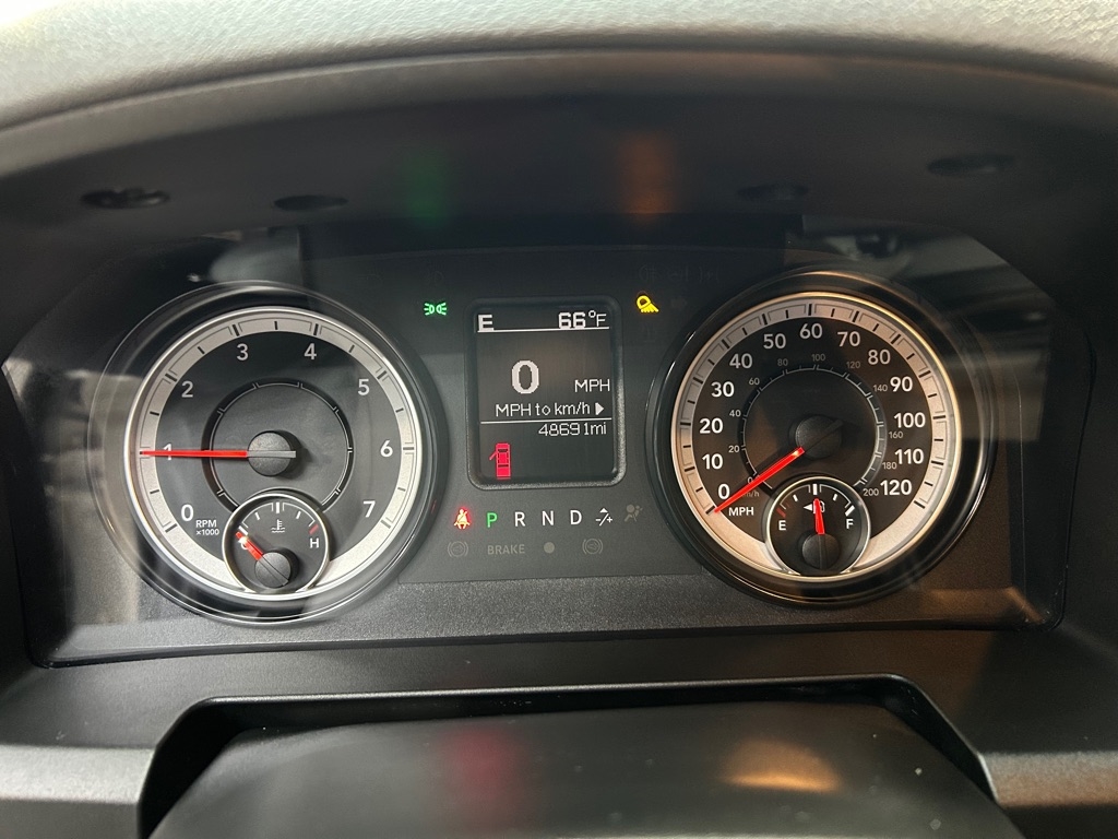 RAM 1500 Classic Express 4x4 Quad Cab 6'4" Box 2019