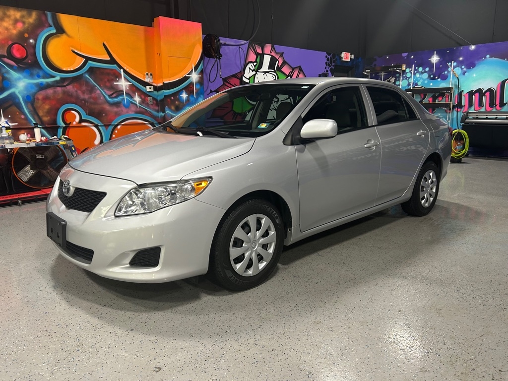 2010 Toyota Corolla Base's photo