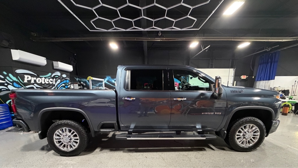 Chevrolet Silverado 2500HD High Country Crew Cab Long Box 4WD 2020