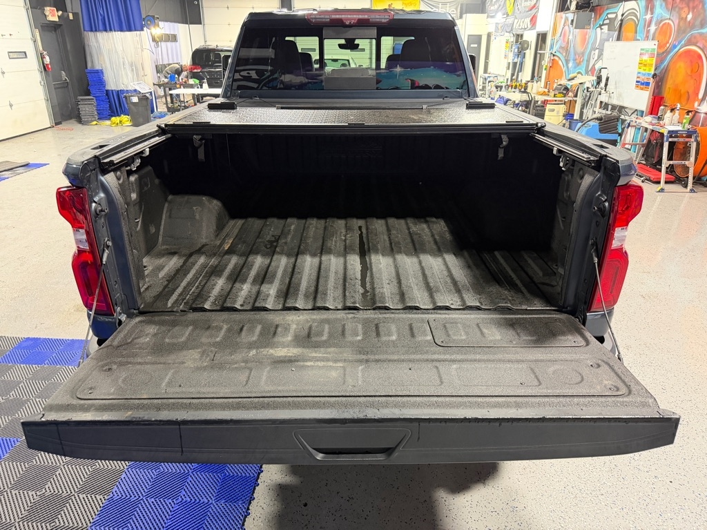 Chevrolet Silverado 2500HD High Country Crew Cab Long Box 4WD 2020