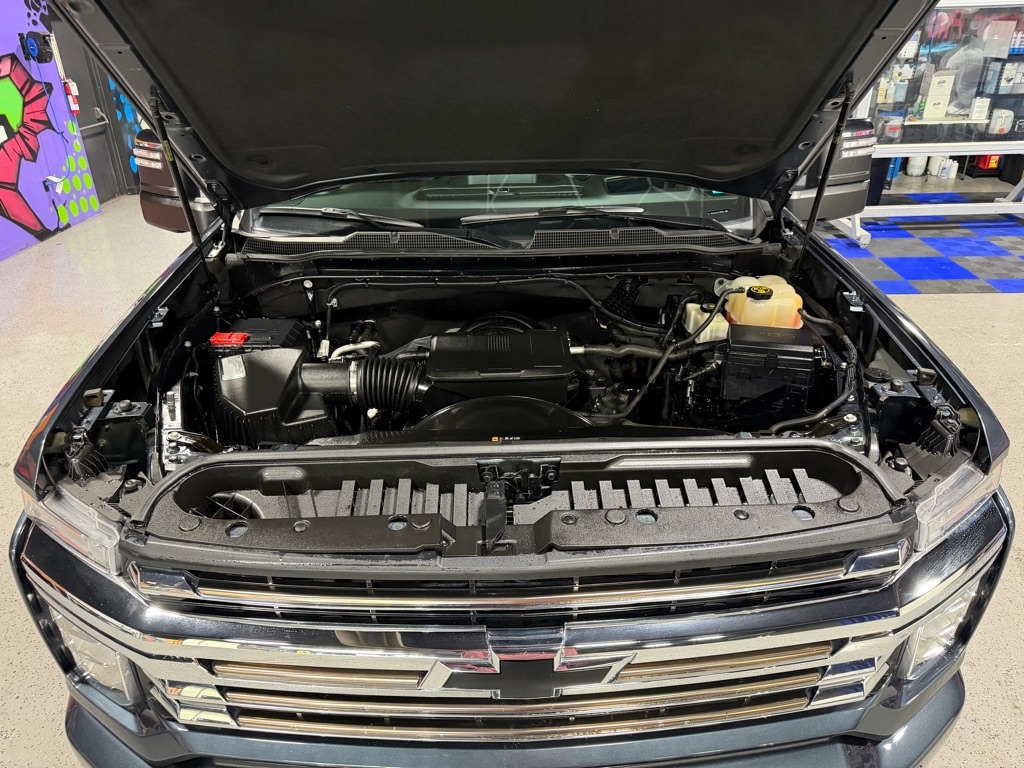 Chevrolet Silverado 2500HD High Country Crew Cab Long Box 4WD 2020