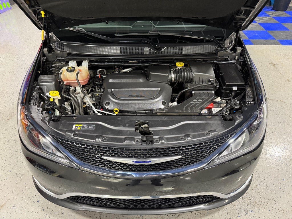 2020 Chrysler Pacifica Touring-L