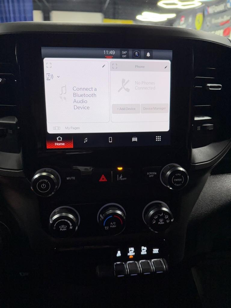 RAM 1500 Tradesman Crew Cab SWB 4WD 2025