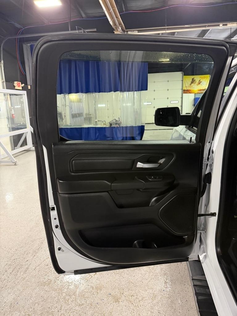 RAM 1500 Tradesman Crew Cab SWB 4WD 2025