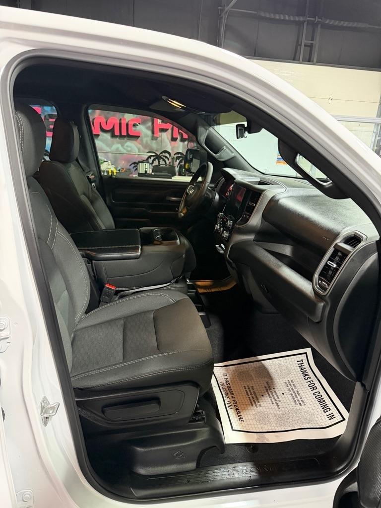 RAM 1500 Tradesman Crew Cab SWB 4WD 2025