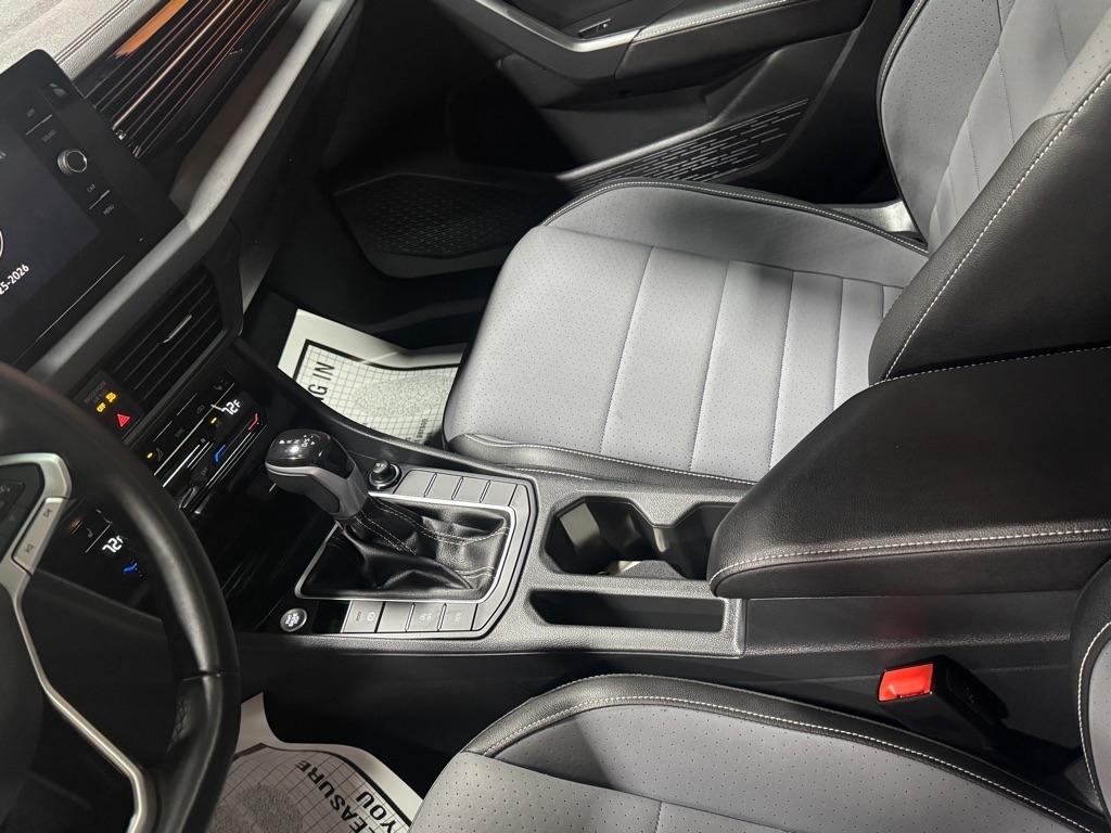 Volkswagen Jetta SE 2025