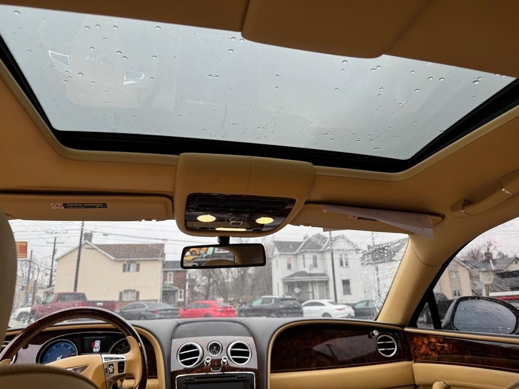 Bentley Continental Flying Spur Sedan 2014