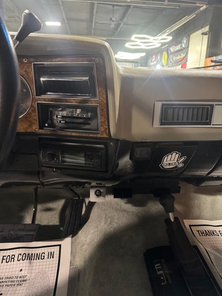 GMC Jimmy 2-Door 4WD 1991