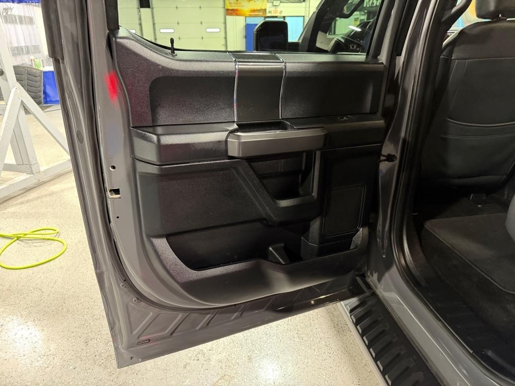 Ford F-150 XLT SuperCrew 4WD 2018