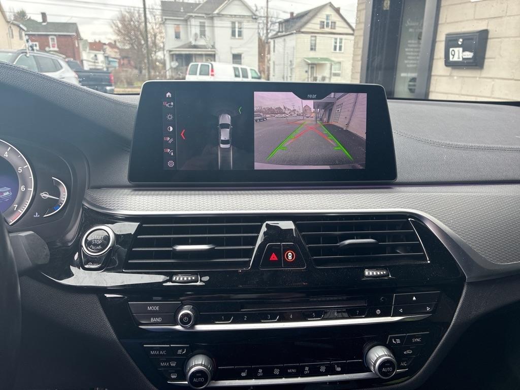 BMW 5-Series M550i xDrive 2019