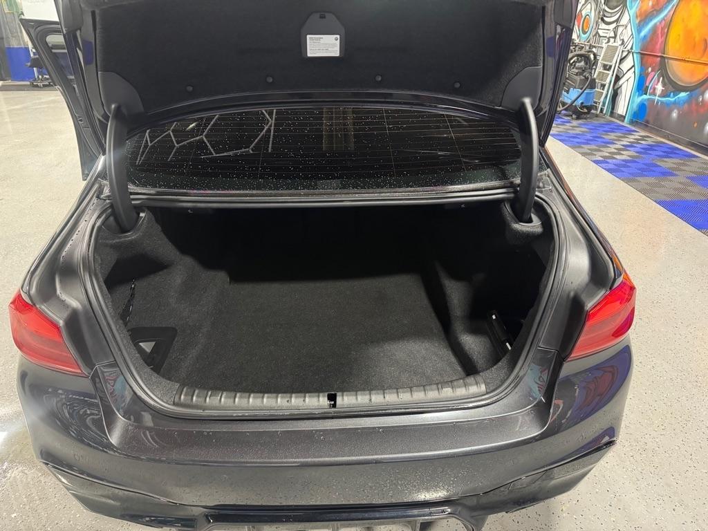 BMW 5-Series M550i xDrive 2019