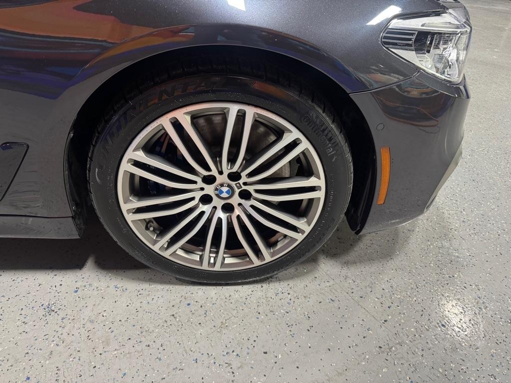 BMW 5-Series M550i xDrive 2019