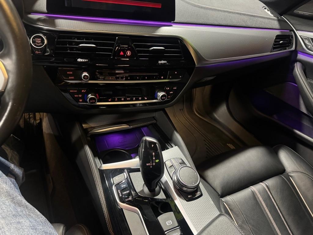 BMW 5-Series M550i xDrive 2019