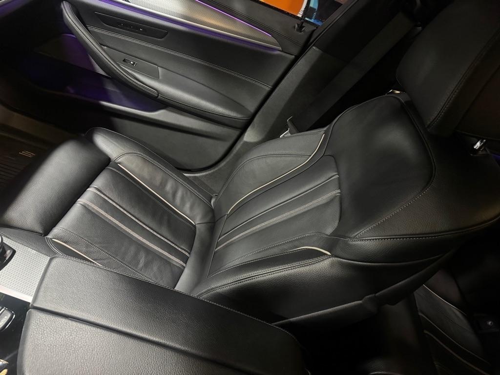 BMW 5-Series M550i xDrive 2019