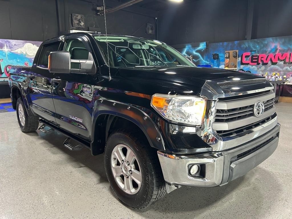 Toyota Tundra SR5 5.7L V8 CrewMax 4WD 2015