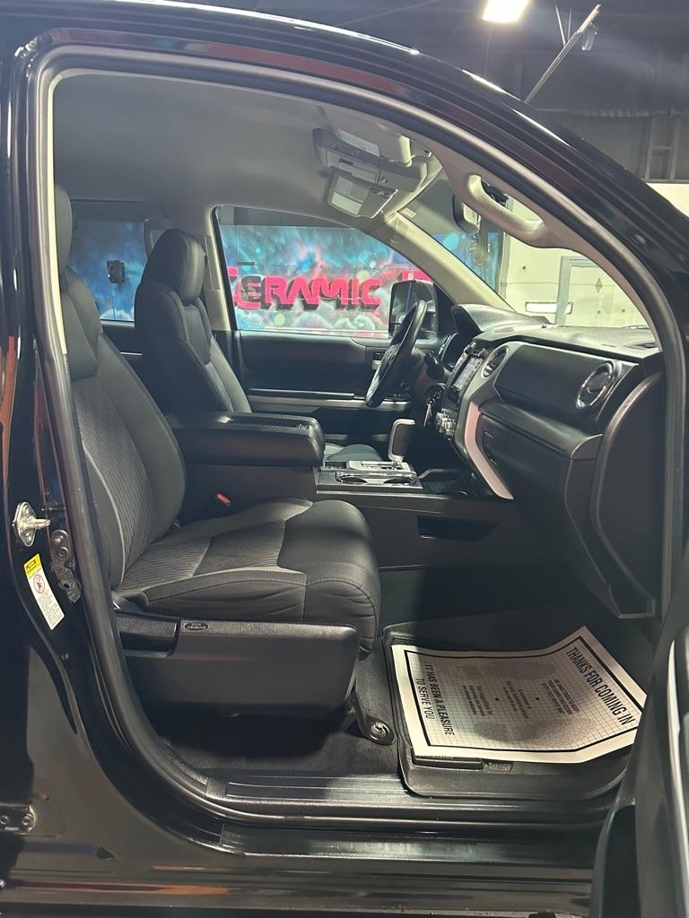 Toyota Tundra SR5 5.7L V8 CrewMax 4WD 2015
