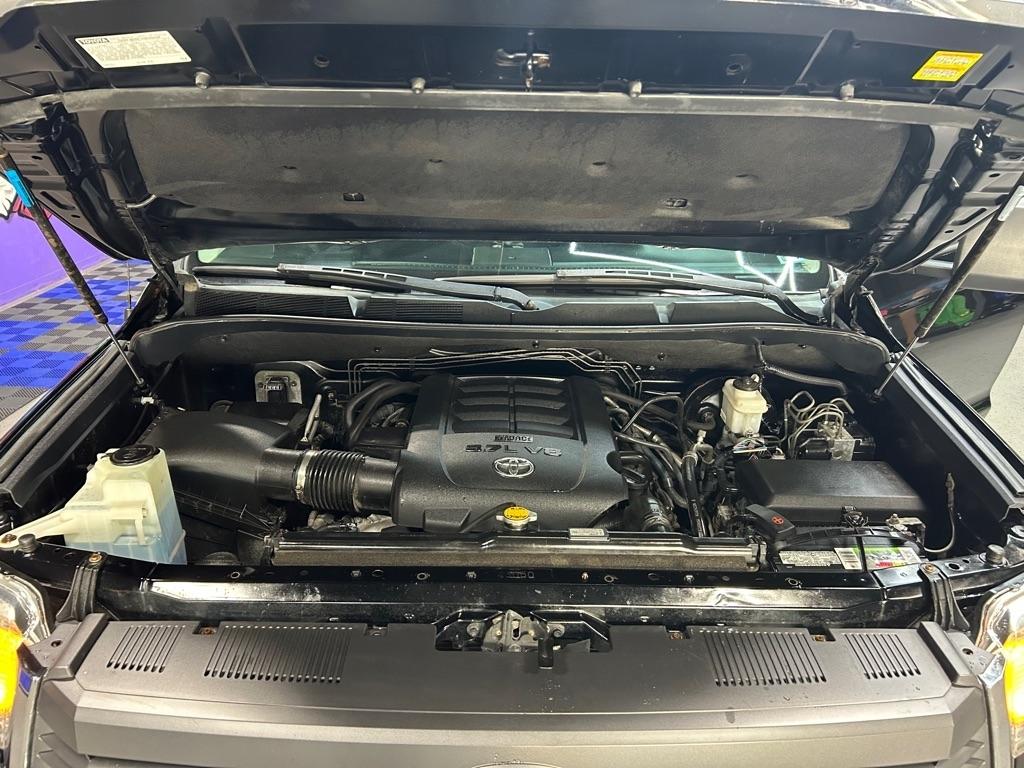 Toyota Tundra SR5 5.7L V8 CrewMax 4WD 2015