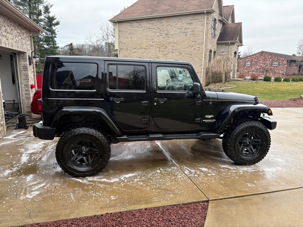 Jeep Wrangler Unlimited Sahara 4WD 2015