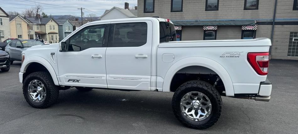 Ford F-150 SuperCrew 139" Lariat 4WD 2022