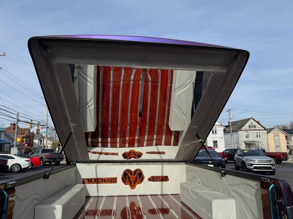 Dodge Ram 1500 ST Club Cab 6.5-ft. Bed 4WD 1997