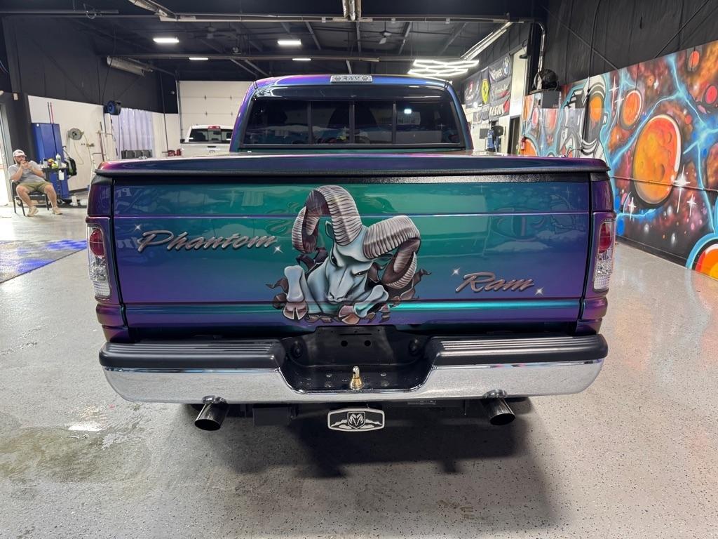 Dodge Ram 1500 ST Club Cab 6.5-ft. Bed 4WD 1997
