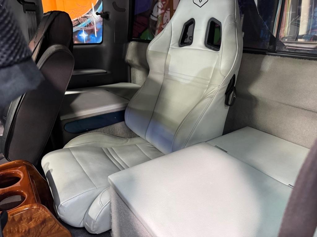 Dodge Ram 1500 ST Club Cab 6.5-ft. Bed 4WD 1997