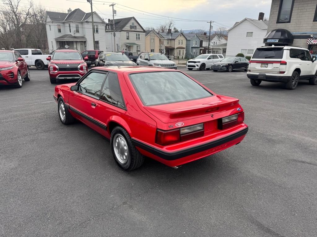 Ford Mustang LX 5.0L hatchback 1990