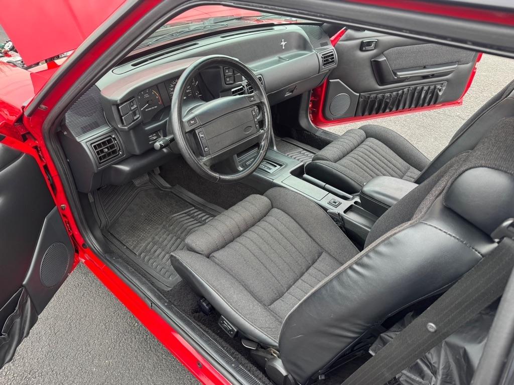 Ford Mustang LX 5.0L hatchback 1990