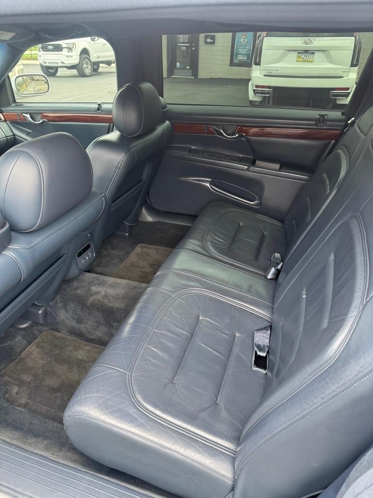 Cadillac DTS Professional 4dr Sdn Limousine 2001